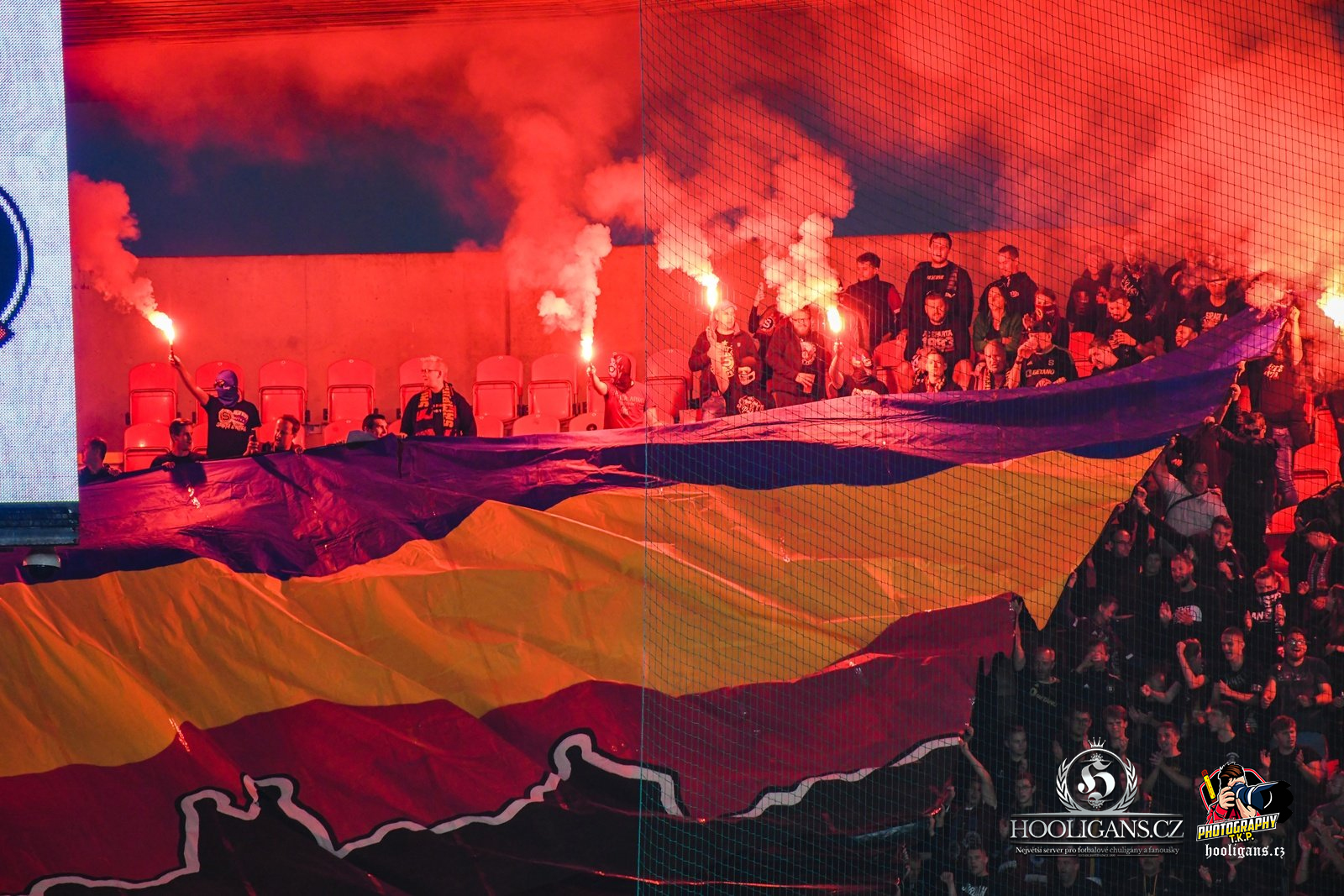 Hooligans.cz - SK Slavia Praha - AS Roma (fotoreport) (09.11.2023